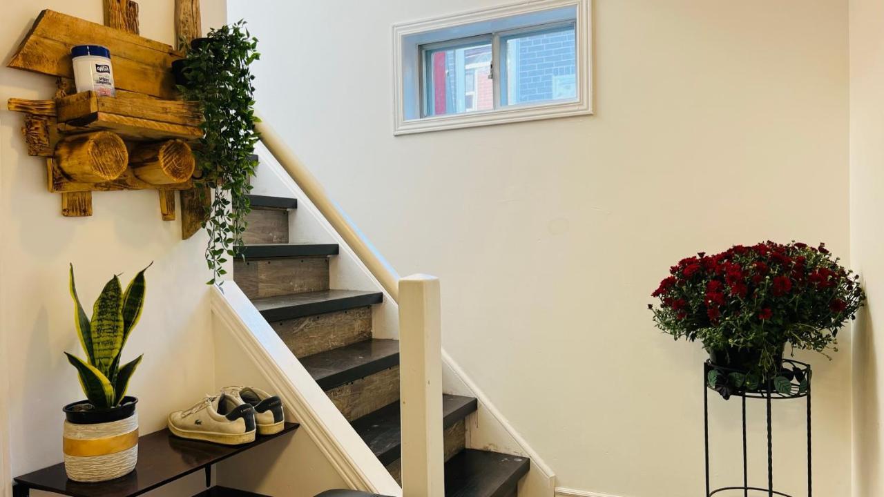 Toronto Bed & Breakfast - Free Parking 外观 照片