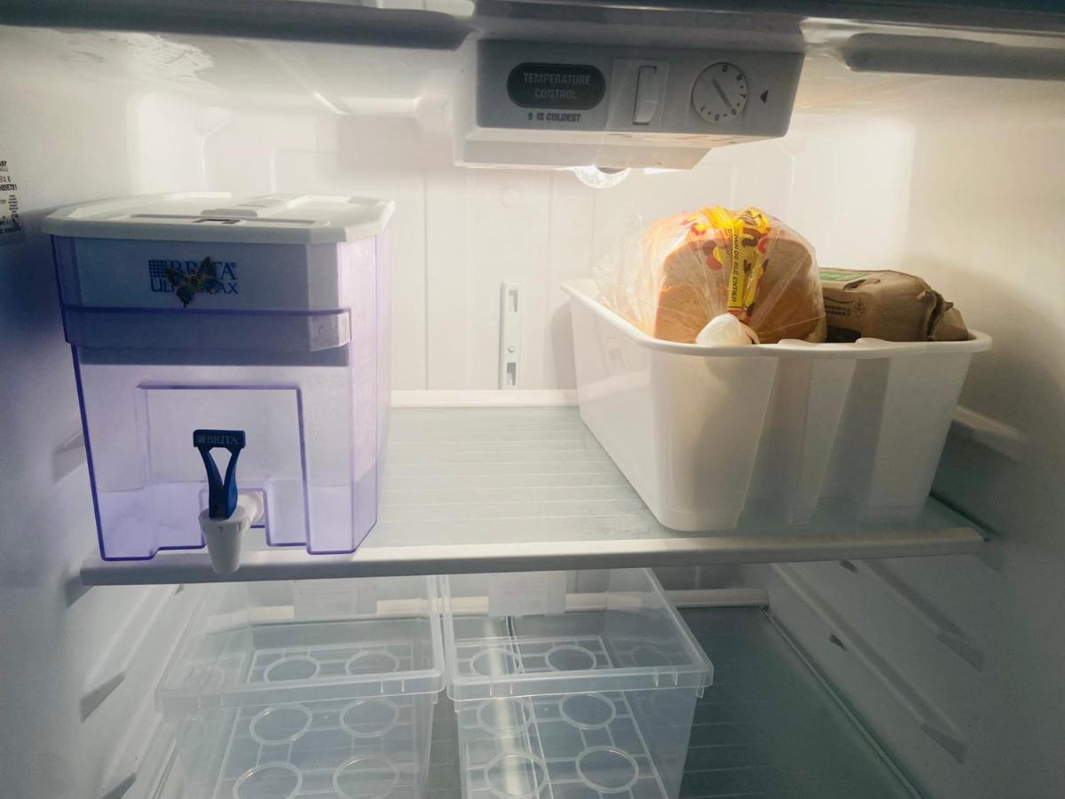 Toronto Bed & Breakfast - Free Parking 外观 照片