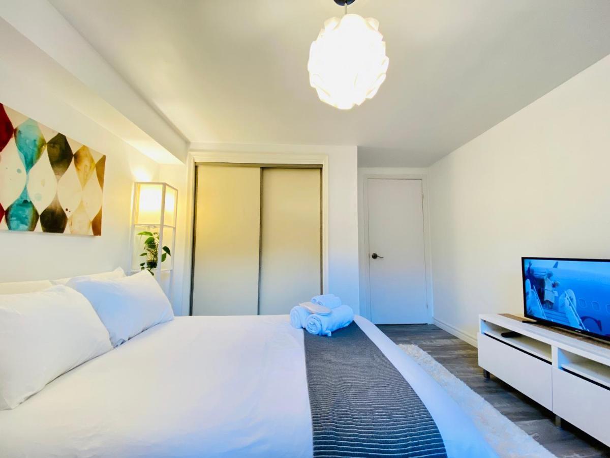 Toronto Bed & Breakfast - Free Parking 外观 照片