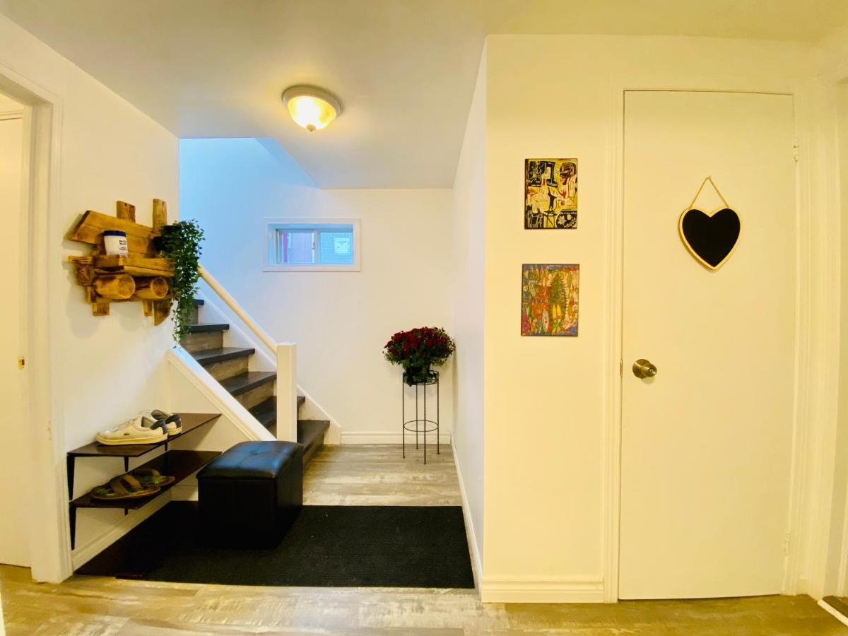 Toronto Bed & Breakfast - Free Parking 外观 照片