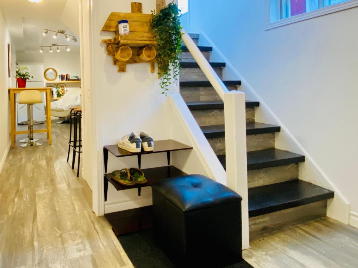 Toronto Bed & Breakfast - Free Parking 外观 照片